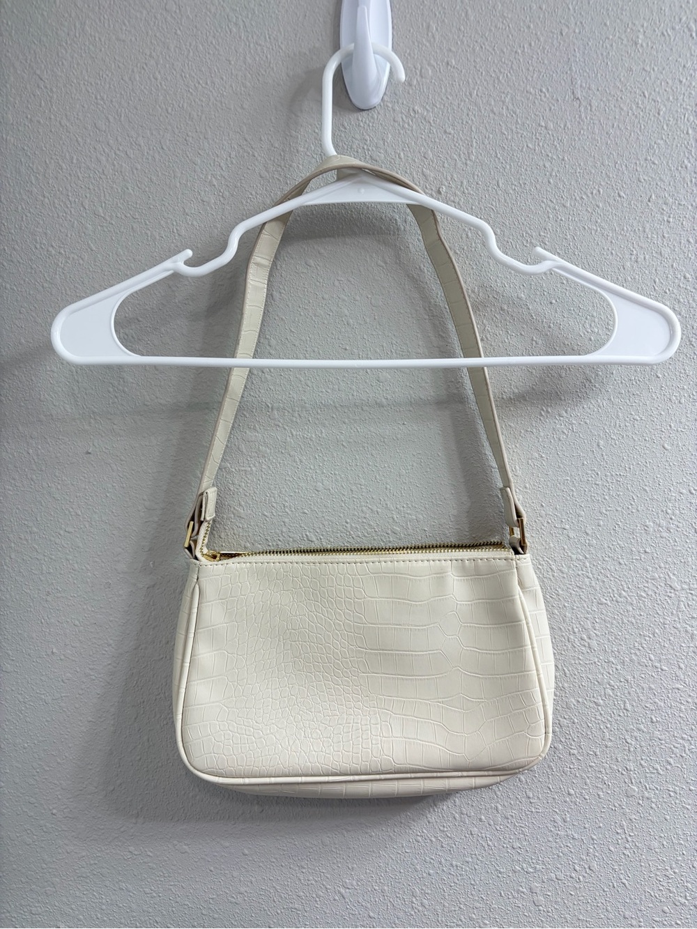 Cream Croc-Embossed Shoulder Bag